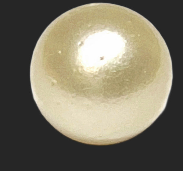 Round 1474 Carat 12.7mm Pale Gold Australia South Sea Pearl Loose