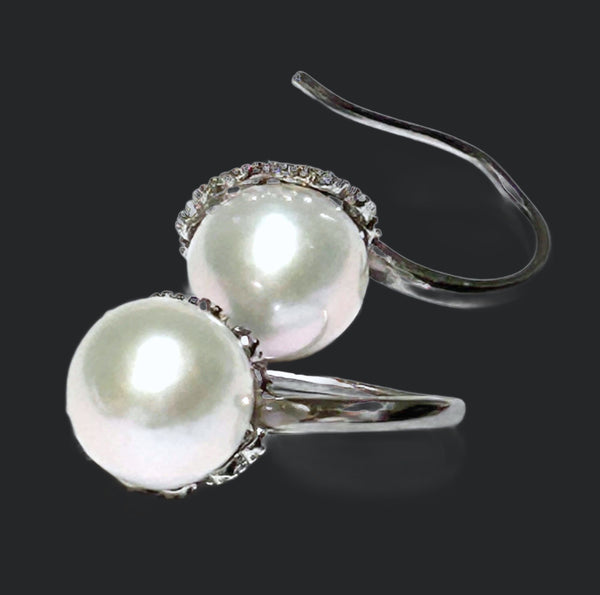 Round 9 - 9.5mm Edison Natural White Pearl Dangle Hook Earrings