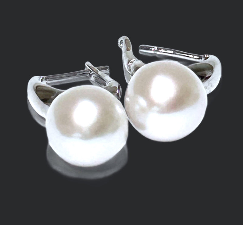 Handmade 9.5mm White Round Edison Cultured Pearl Clip-On Earrings