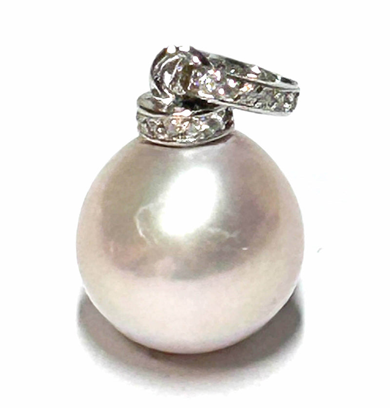 Charming 10.5 - 11mm Natural White Round Edison Cultured Pearl Earrings