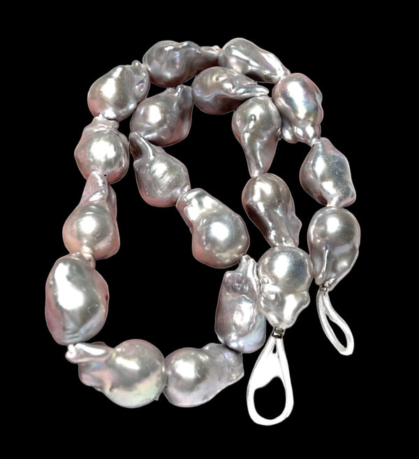 4A Giant Baroque 15.2 - 22mm 21 pcs White Cultured Keshi Pearl 16" Strand (Copy)