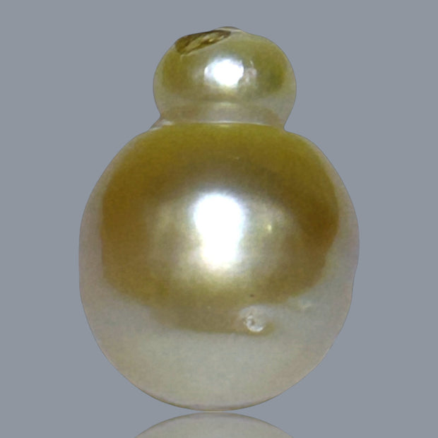 Baroque 13.6 x 18.8mm 22.5 Carats Deep Gold South Sea Loose Pearl