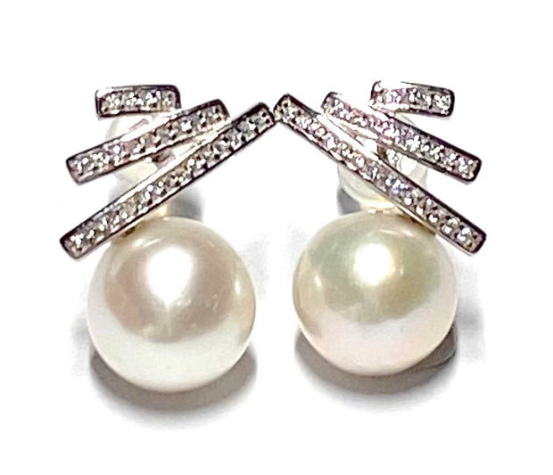 Charming White 9.2mm Round Edison Cultured Pearl Dangle Stud Earrings100% Authentic and Genuine! Best Gift For her! Exquisite 9.2mm Natural White Round Edison Cultured Pearl Dangle Handmade Earrings
PEARL INFORMATION

Pearl Type: PremEarringsFine JewelryThe Fine Pearls Jewelry2mm Round Edison Cultured Pearl Dangle Stud Earrings