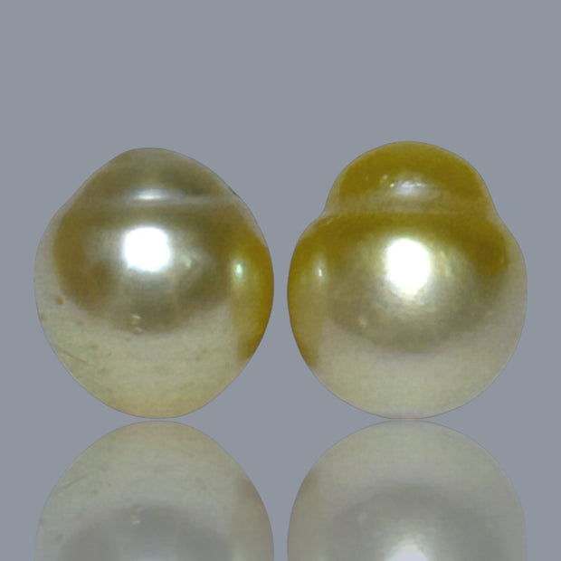 Dazzling A Pair 10 x 11mm 15.4 Carats Natural Gold South Sea Pearls