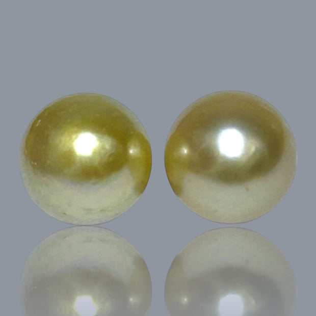 Dazzling A Pair 10 x 11mm 15.4 Carats Natural Gold South Sea Pearls