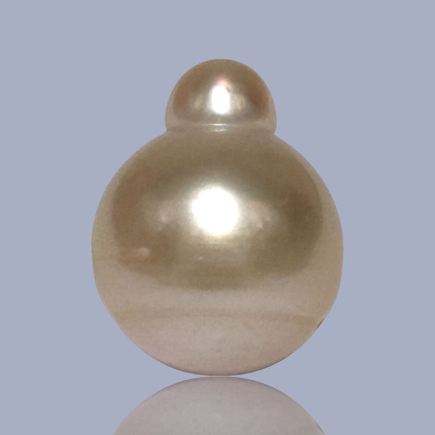 Alluring 26.5 Carat 15.1 x 18.7mm Gold Philippines Sea Loose Pearl