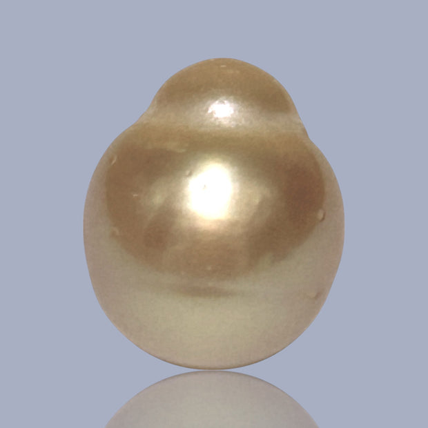 Shiny 15.4 x 18.2mm 29.6 Carat Gold Philippines South Sea Pearl