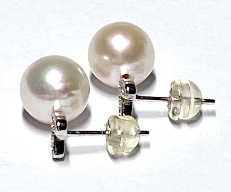 Fabulous 9 - 9.5mm White Edison Round Cultured Pearl Heart Stud Earrings