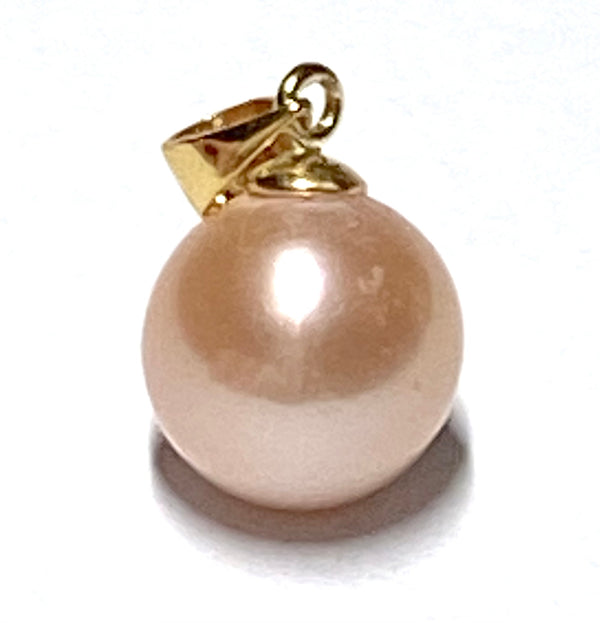 Mirror Luster 10.8 - 11mm Edison Cultured Peach Pink Round Pearl Pendant