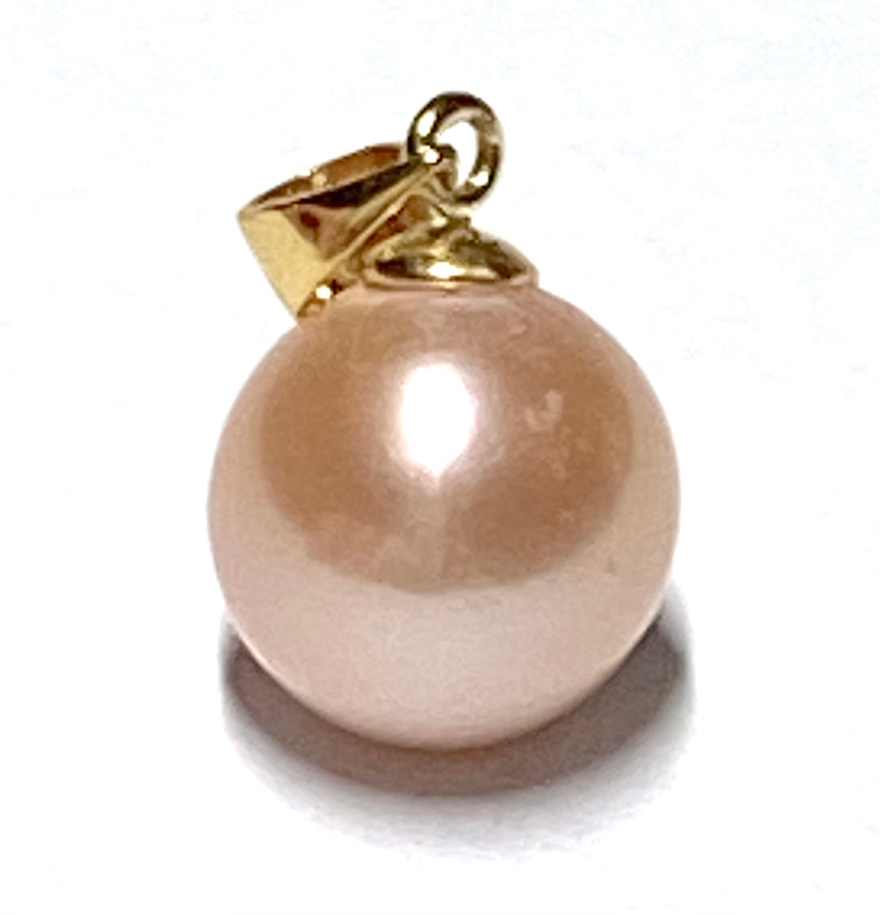 Mirror Luster 10.8 - 11mm Edison Cultured Peach Pink Round Pearl Pendant
