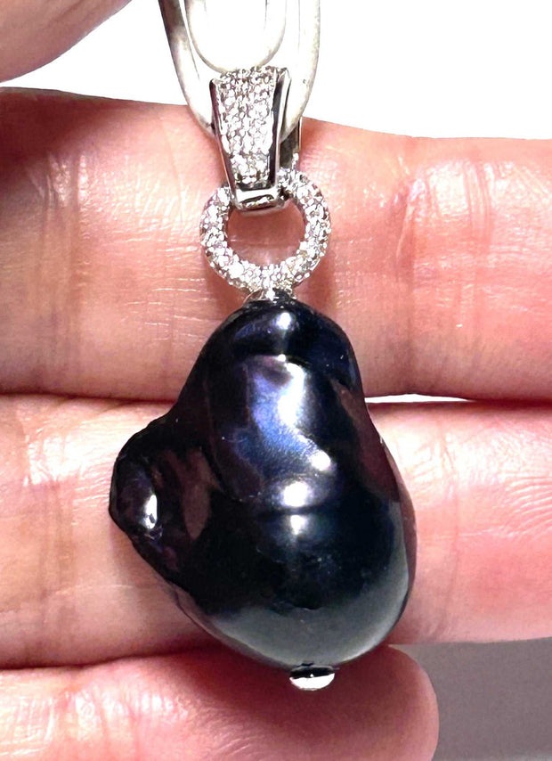 Giant 14 x 19mm Keshi Baroque Purple Black Blue Cultured Pearl Pendant100% Genuine and Authentic! RARE Giant 14 x 19mm 24 Carats Beautiful Purple Black Blue Baroque Keshi Kasumi Cultured Pearl Pendant / Best Gift For Her
PENDANT INFORMCharms & PendantsFine JewelryThe Fine Pearls Jewelry19mm Keshi Baroque Purple Black Blue Cultured Pearl Pendant