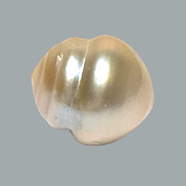 RARE Baroque 15.8 x 17.6mm 28.6 Carat Gold South Sea Pearl Loose