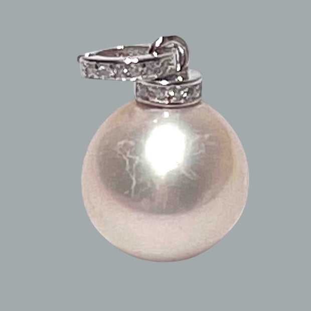 Classy 10.7 -11mm Edison White Pinkish Round Cultured Pearl Pendant