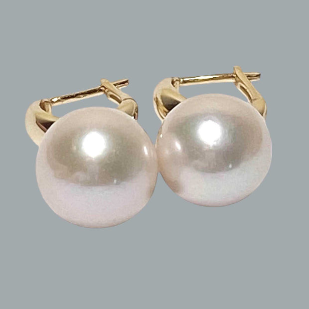 Gorgeous 11.4mm Natural White Pinkish Round Edison Pearl Earrings