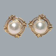 Shining 9 - 9.5mm Natural White Edison Round Cultured Pearl Earrings