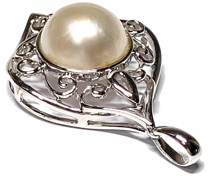 Solid 14K White Gold Natural White Round South Sea Mabe Pearl Pendant