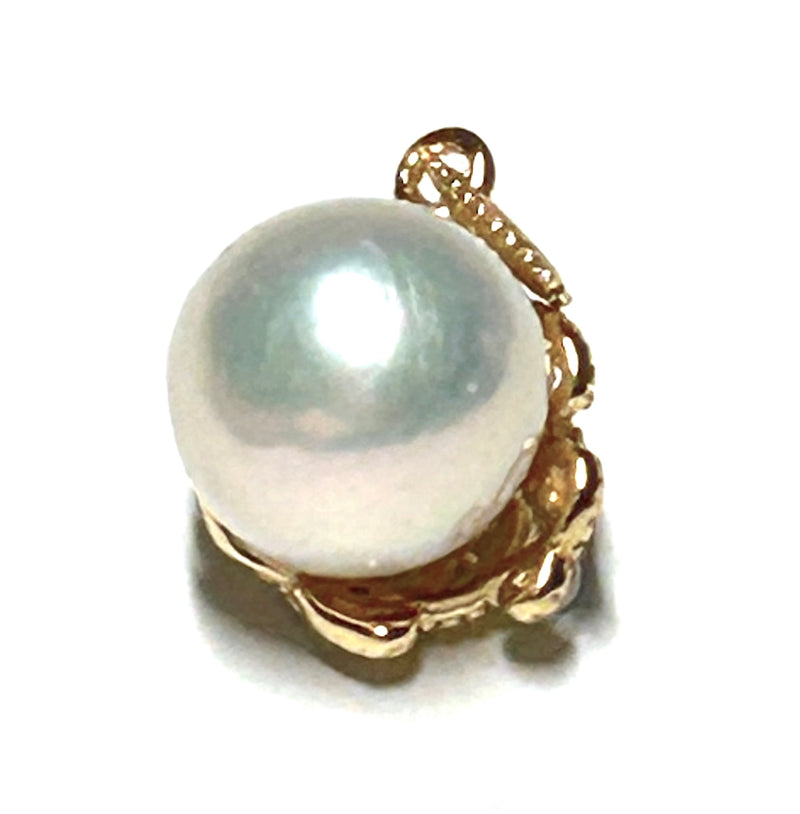 Stunning 9.0mm Round Edison White High Quality Cultured Pearl Pendant