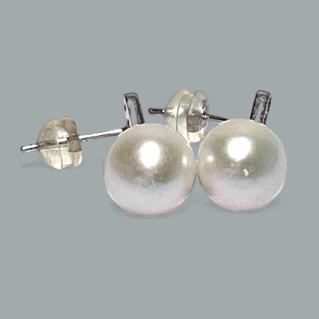 Fabulous 9-9.5mm White Edison Round Cultured Pearl Heart Stud Earrings