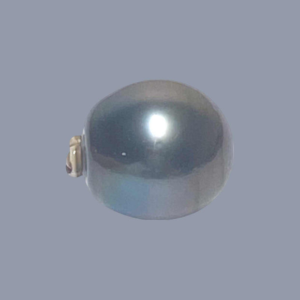 Gigantic 15.2 x16.3mm Tahitian Natural Black Green Pearl Un-Drill