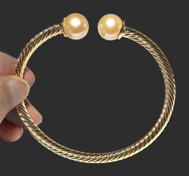 Double Pearls Twist Gold Edison Peach Pink 11mm Round Pearl Bangle