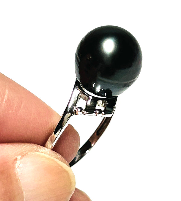 Peacock Black Green 11.1mm Round Tahitian South Sea Pearl Ring Size 7