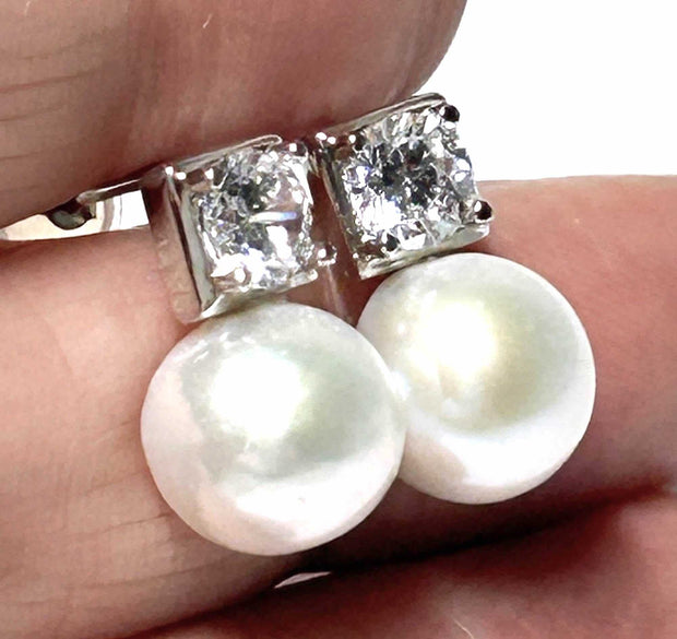 Round 9 - 9.5mm Natural White Edison Cultured Pearl Stud Earrings100% Genuine and Brand New. Fantastic Natural White Round 9 - 9.5mm Edison Cultured 5A+ Luster Pearl Dangle Stud Earrings / Best Gift For Her
PEARL INFORMATION

PearEarringsFine JewelryThe Fine Pearls Jewelry5mm Natural White Edison Cultured Pearl Stud Earrings