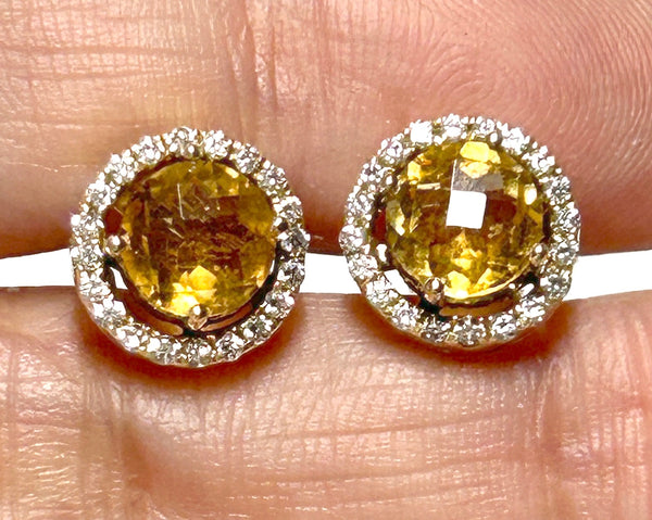 Classic Natural 1.56 Carats 6.2mm Round Citrine Yellow Gold Stud Earrings