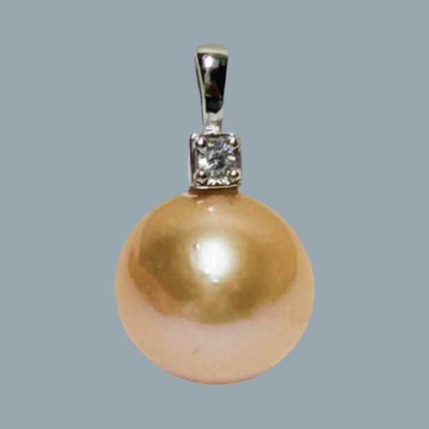 Charming 12mm Edison Peach Pink Round Cultured Pearl Pendant