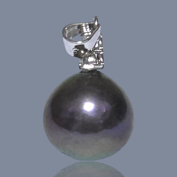 Fabulous 10.8 - 11mm Edison Round Purple Black Pinkish Pearl Pendant