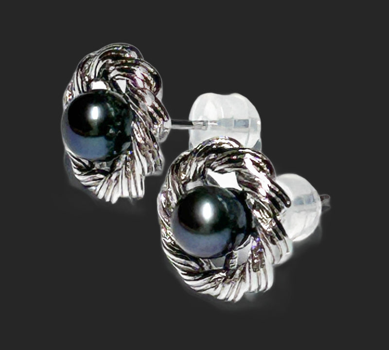 Black Blue 5.5mm Japanese Akoya Saltwater Round Pearl Stud Earrings