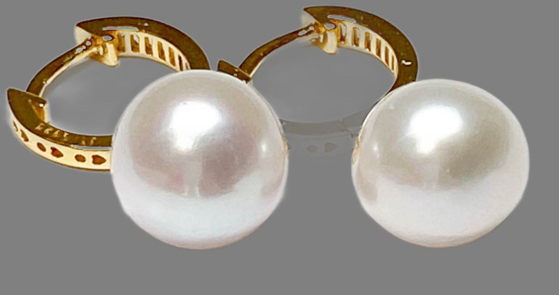 Gorgeous 9.5 - 10mm White Round Edison Dangle Clip-On Pearl Earrings