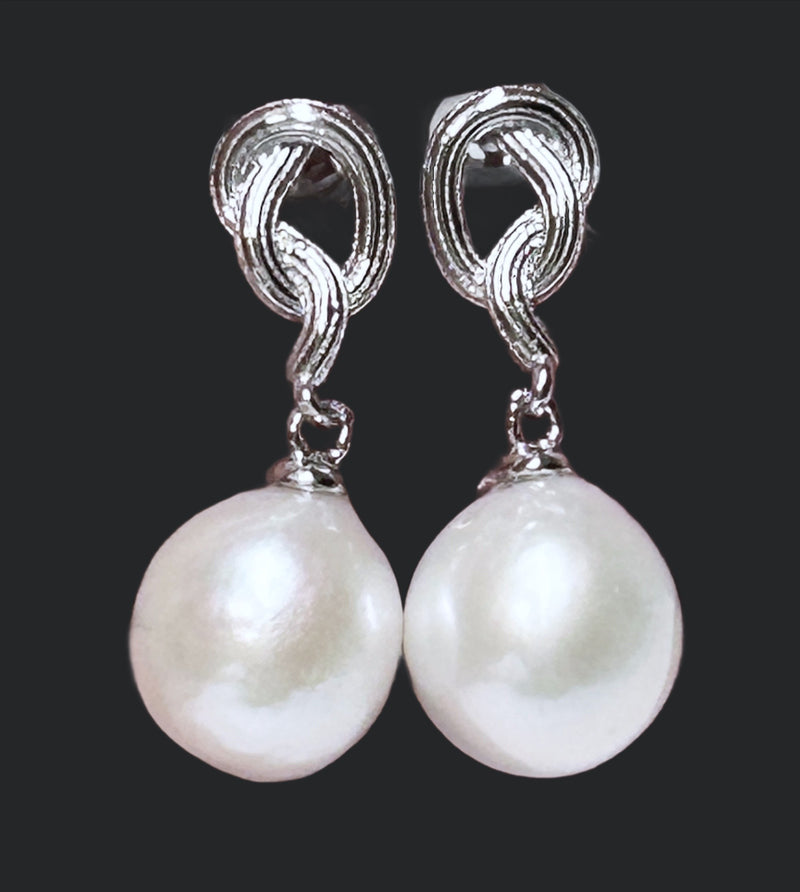 Natural White 10 x 10.4mm Edison Oval Round Pearl Dangle Earrings