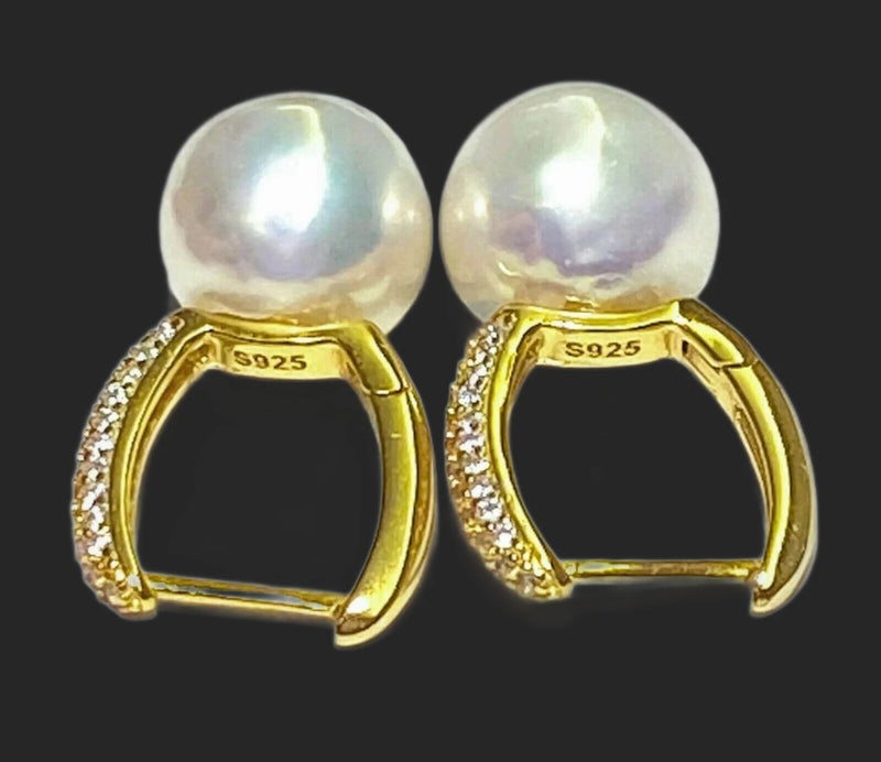 Stunning White 10 - 10.5 mm Round Edison Pearl Clip-On Earrings