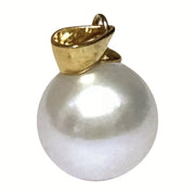 Round 10 - 10.5mm Edison White Hint Pink Cultured Pearl Vintage Pendant