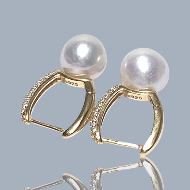 Stunning 9-9.5mm Round Edison Natural White Pearl Clip-On Earring