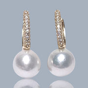 Stunning 9-9.5mm Round Edison Natural White Pearl Clip-On Earring