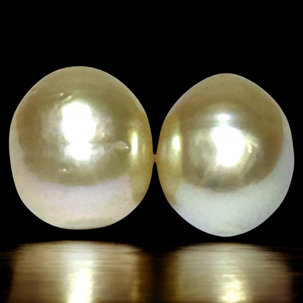 A Pair 10.3 x 11.8mm 18.2 Carats Natural Gold South Sea Loose Pearls