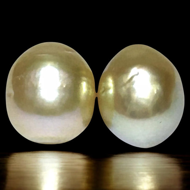 A Pair 10.3 x 11.8mm 18.2 Carats Natural Gold South Sea Loose Pearls