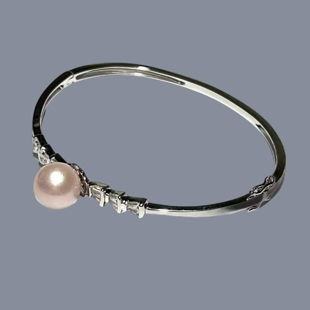 Enchanting 10- 10.5mm Pink Edison Cultured Round Pearl 7 - 7.5" Bangle