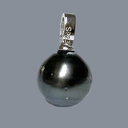 Oval Round 12.2mm Tahitian Sea Peacock Black Green Pearl Pendant