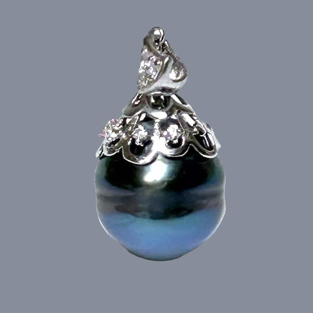 Oval 11.5 x 13mm Tahitian South Sea Peacock Black Green Pearl Pendant