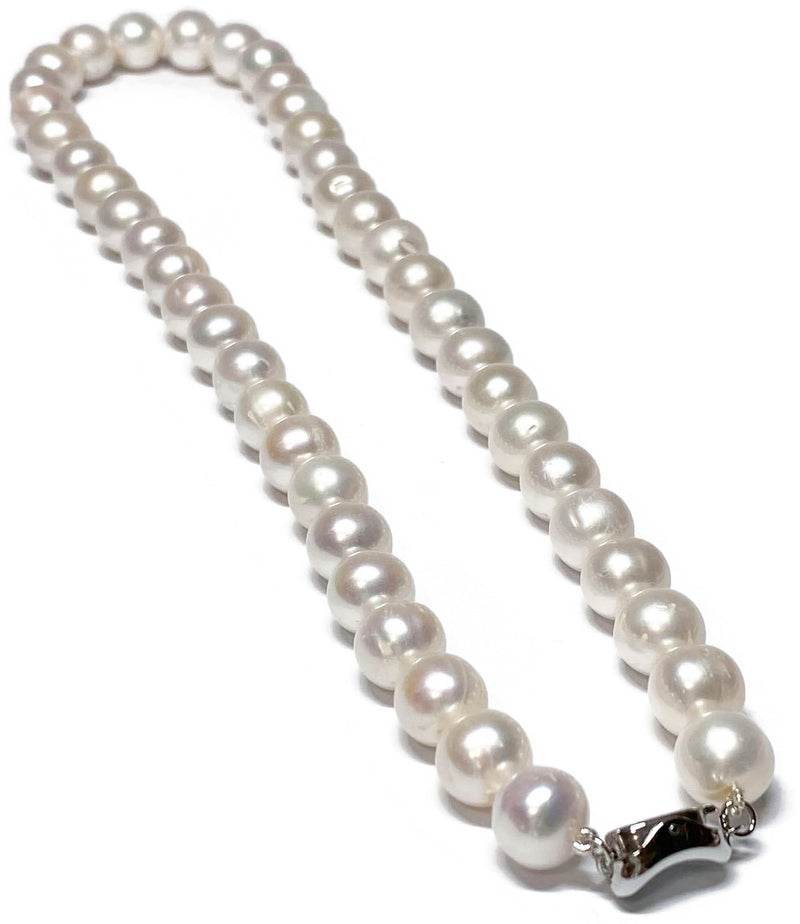 4A+ Round 9.5 - 10mm Edison White Cultured Round Pearl 18" Necklace