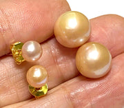 Superb Double 5mm & 9.5mm Peach Gold Pink Edison Pearl Stud Earrings –Discover the perfect blend of elegance and uniqueness with our Superb Double 5mm &amp; 9.5mm Peach Gold Pink Edison Pearl Stud Earrings. These stunning earrings featEarringsFine JewelryThe Fine Pearls Jewelry5mm Peach Gold Pink Edison Pearl Stud Earrings – Elegant