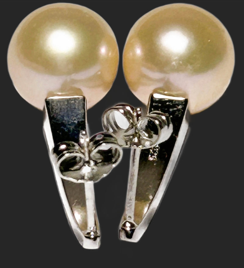 Fantastic 10.5 - 11mm Peach Edison Round Cultured Pearl Dangle Earrings